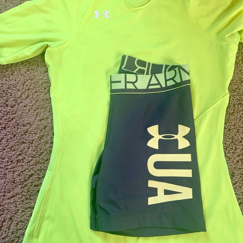 UA long sleeve top